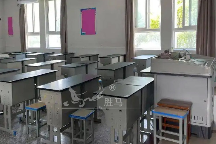 一栋教学楼，无线干扰仪的干扰效果有差异？(图1)